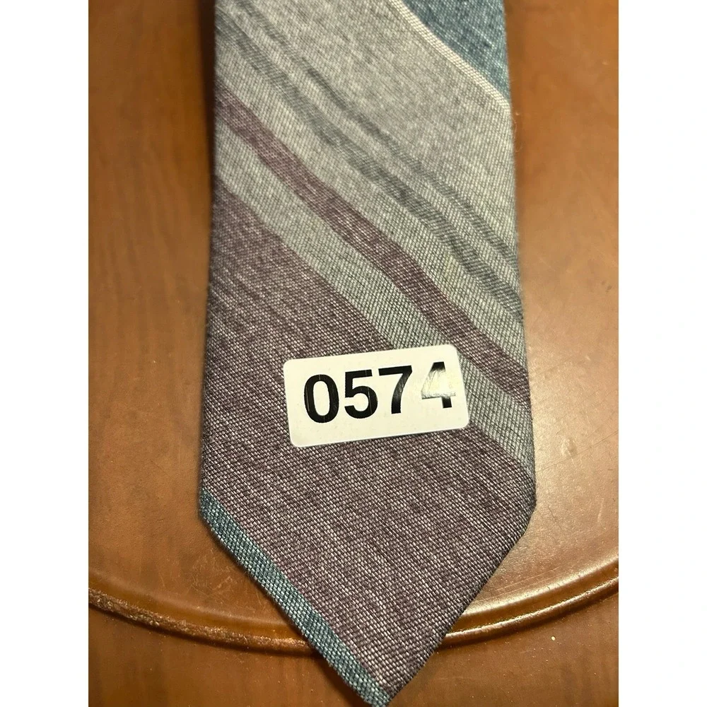 Vintage Norseman Men's Silk Polyester Blend Blue Striped Tie‎ Necktie